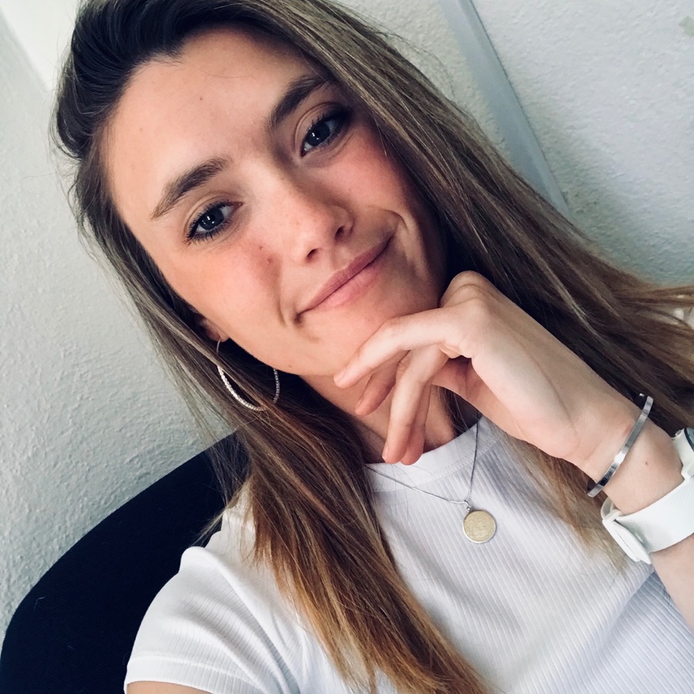 Meet your Posher, Lily